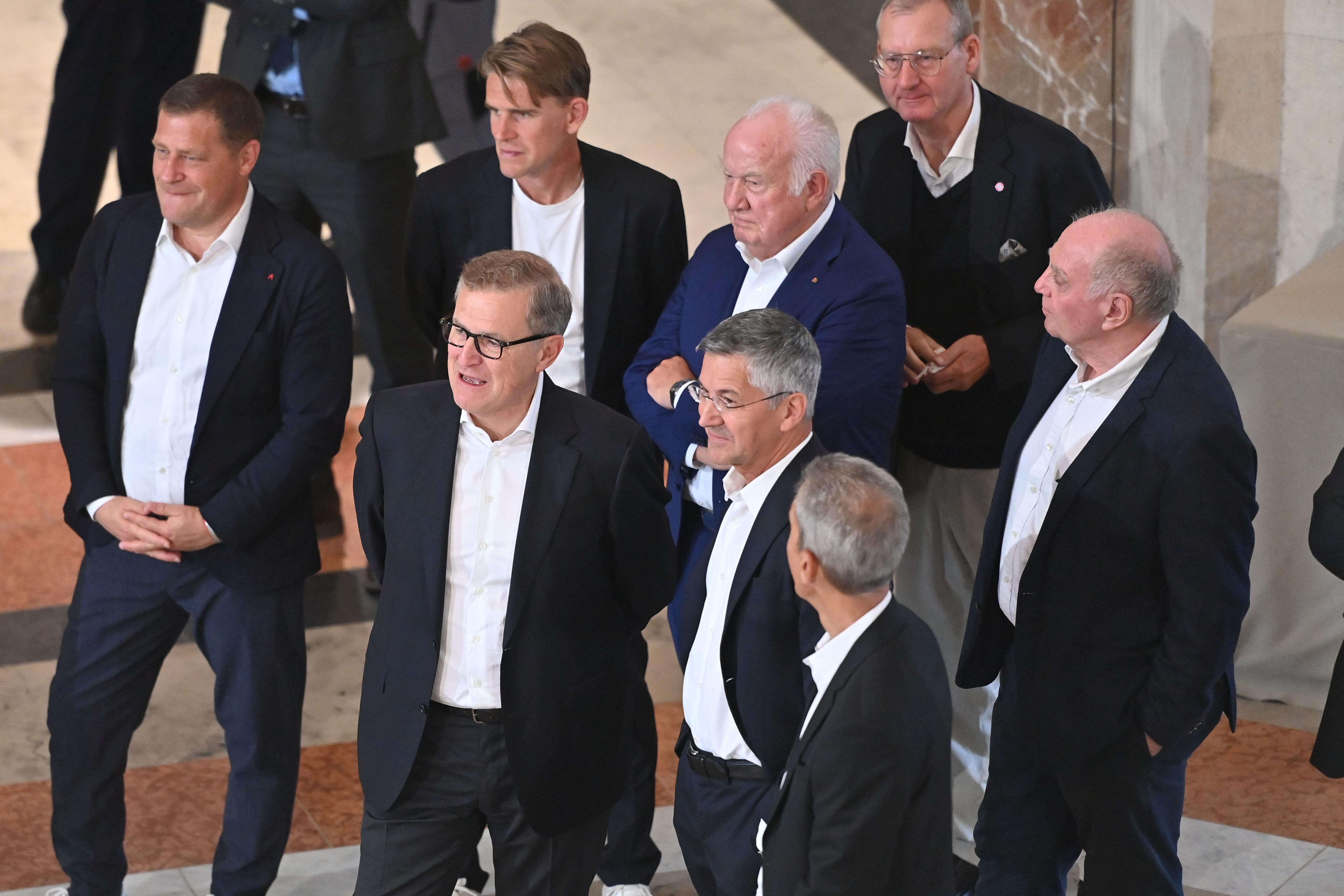 Max Eberl, Christoph Freund, Jan Christian Dreesen, Walter Mennekes, Herbert Hainer ,Dr. Michael Diederich , Dieter Mayer und Uli Hoeneß