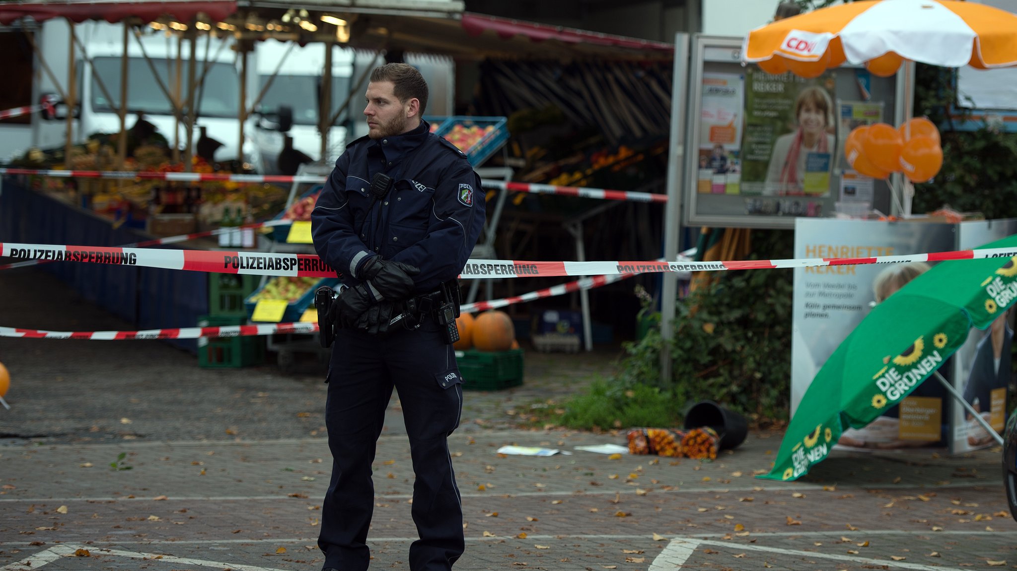 Wie bei Krechel: Auf die Kölner Politikerin Henriette Reker wurde 2015 ein Messerattentat verübt - das Foto zeigt den Tatort. Reker überlebte.