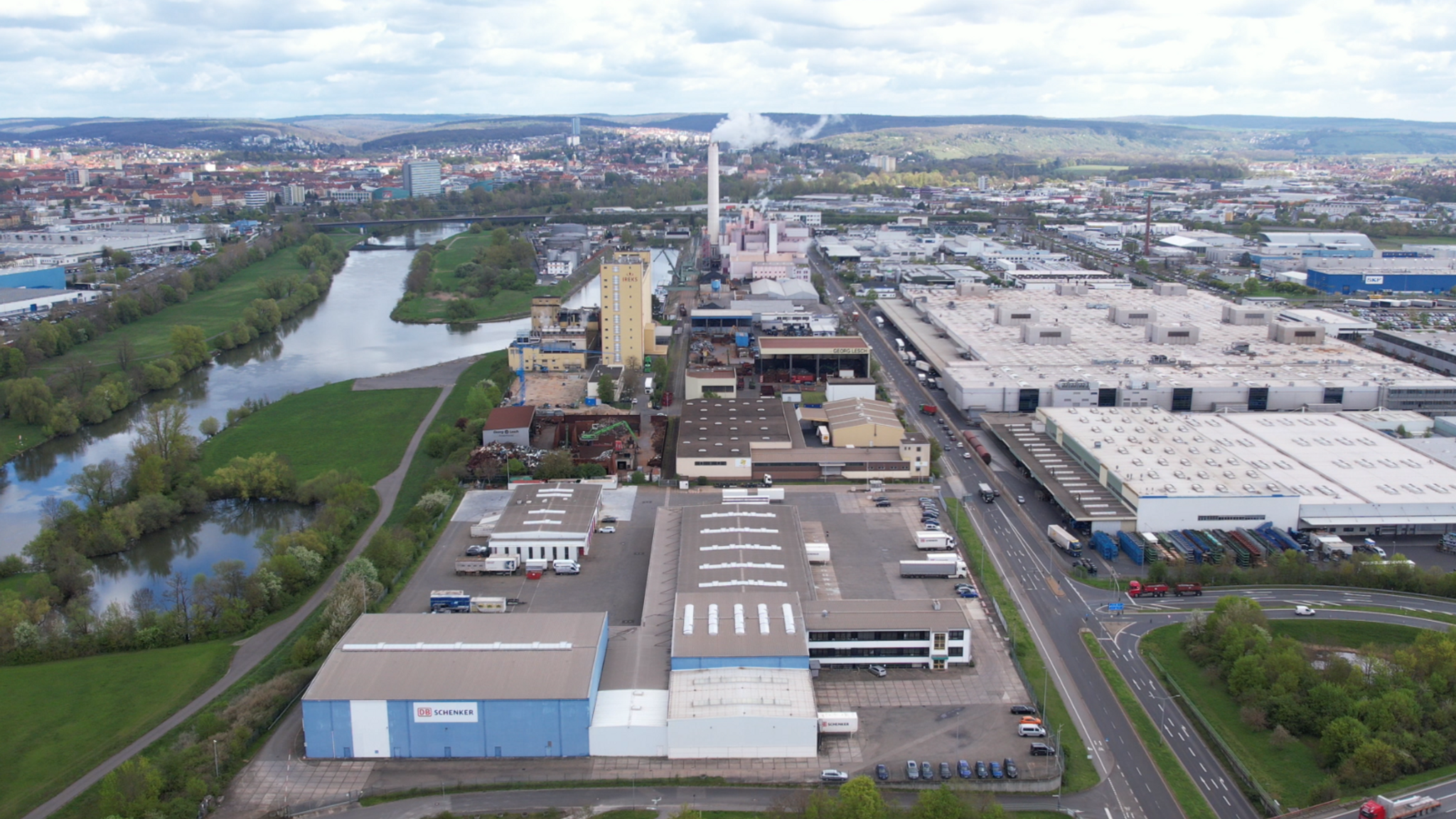 Schweinfurts Stadtbild ist geprägt durch die ansässige Großindustrie.