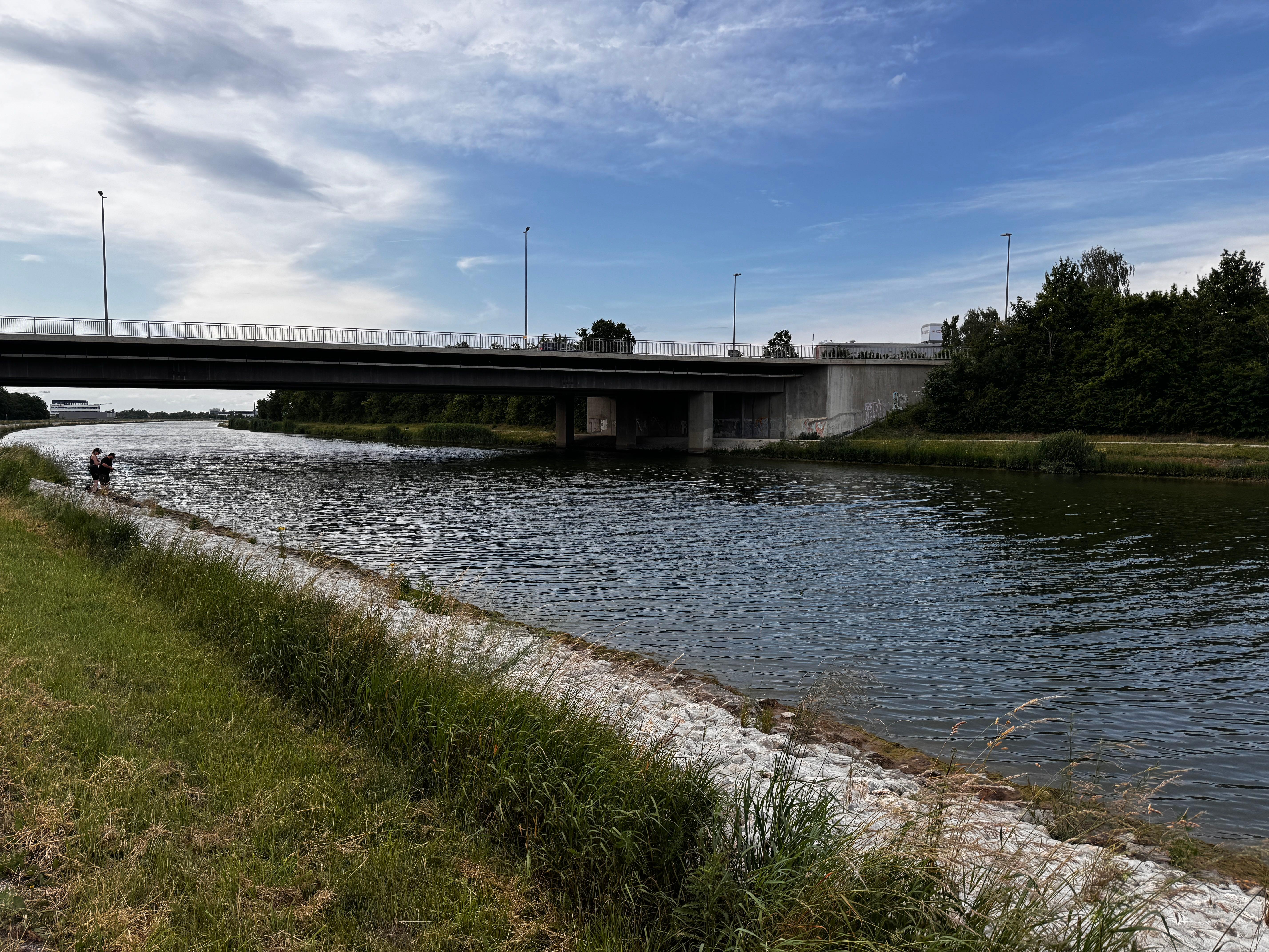 Nürnberg: Vermisstes Kind tot im Main-Donau-Kanal aufgefunden