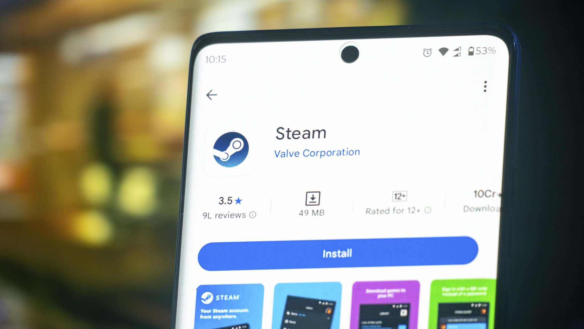 Die Steam App Oberfläche ist auf dem Smartphone Bildschirm mit einer Schaltfläche zum Installieren der App sichtbar | Bild: picture alliance / imageBROKER | Md Mamun Miah Die Steam App Oberfläche ist auf dem Smartphone Bildschirm mit einer Schaltfläche zum Installieren der App sichtbar