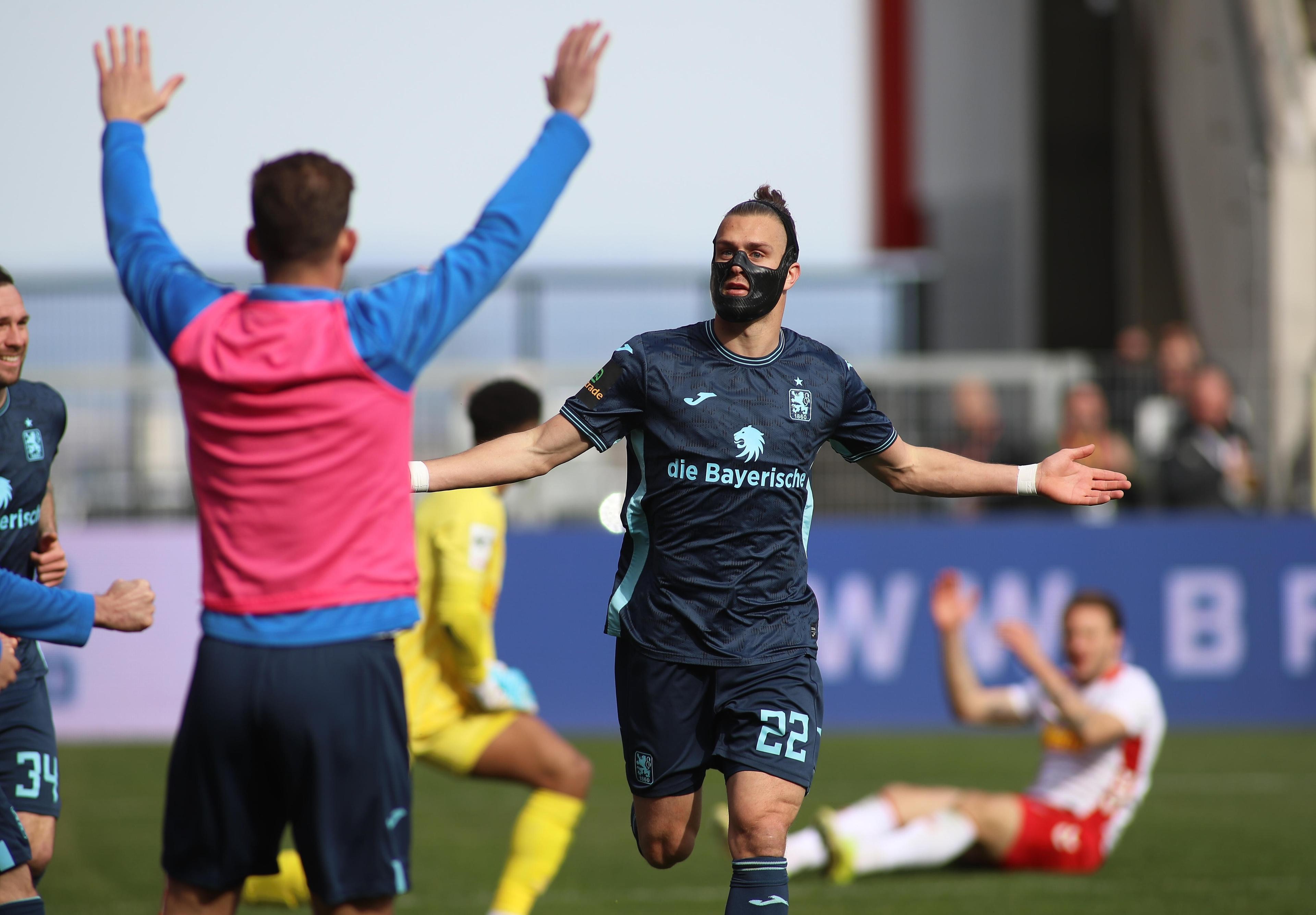 Sigurd Haugen jubelt in Regensburg