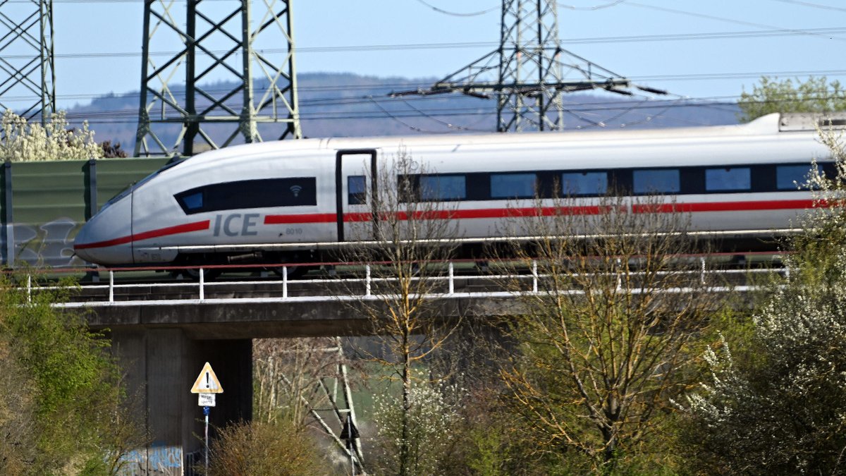 Einkaufswagen auf den Gleisen – ICE-Vollbremsung bei 140 km/h