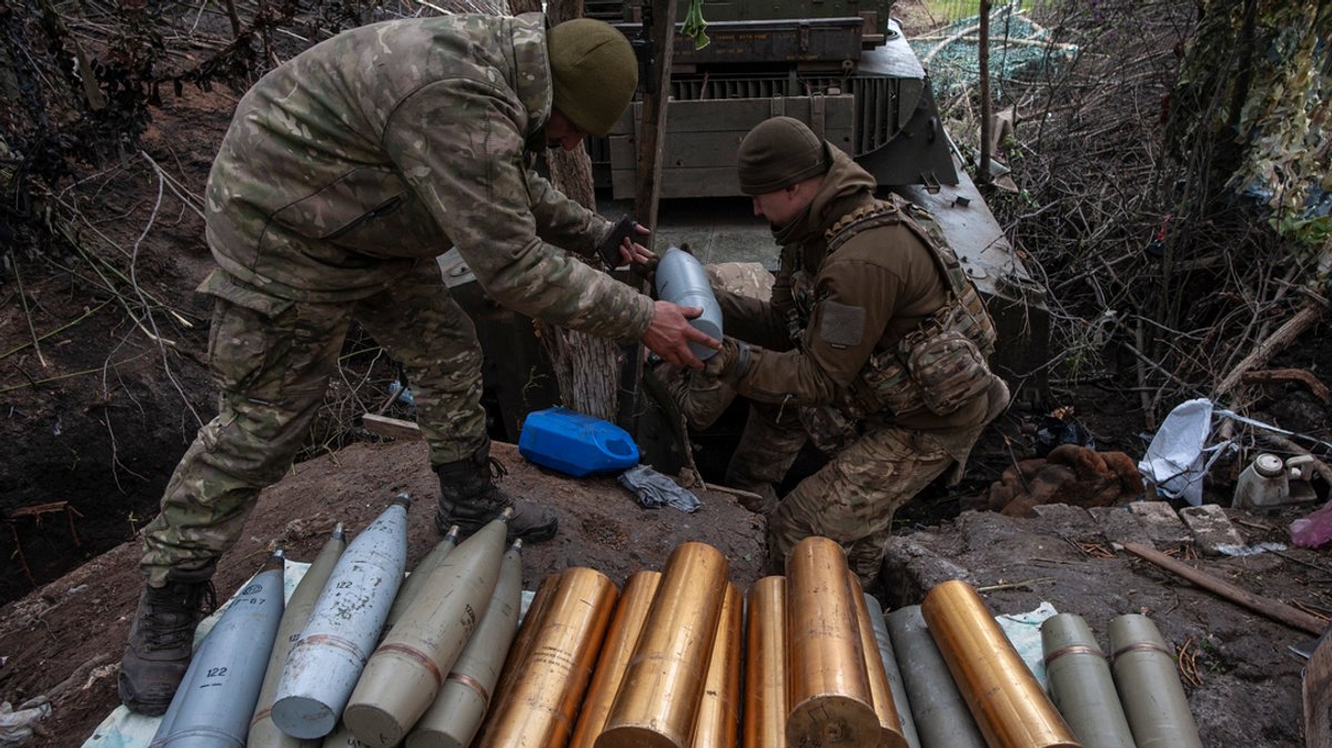 EU organisiert Militärhilfe für Ukraine an Ungarn vorbei 