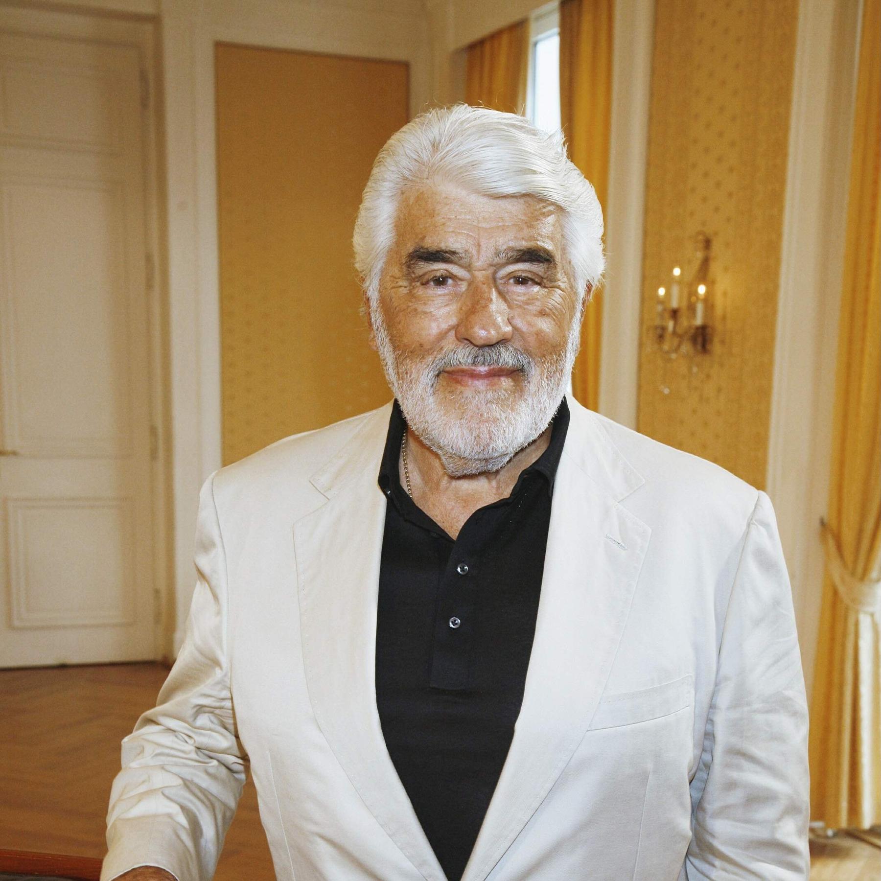 Erfolgreich und ironisch: Mario Adorf wird 95 Jahre alt