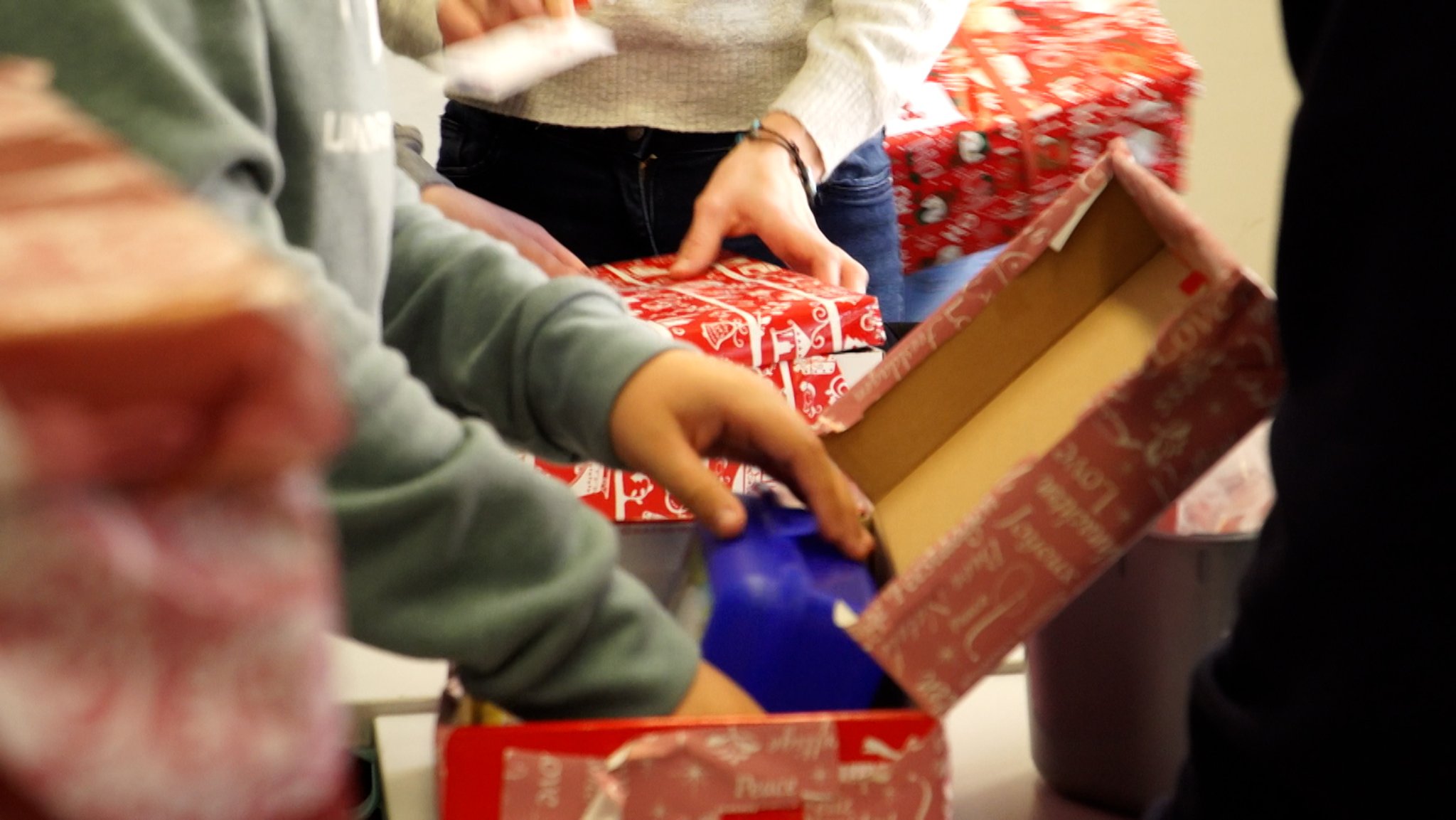 Neuhauser Realschüler machen "Geschenk mit Herz"