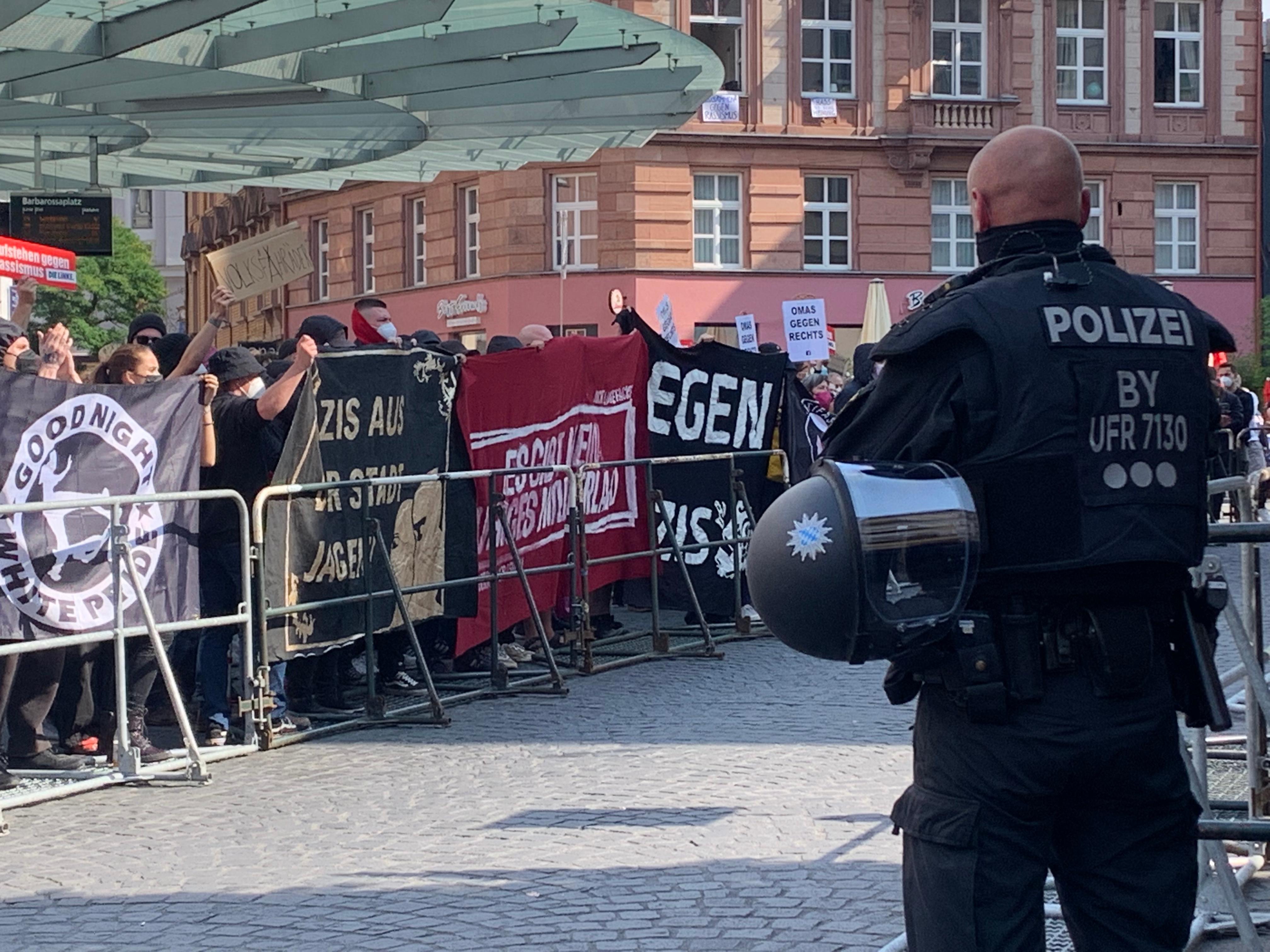 Demonstranten gegen rechtsextreme Kundgebung in Würzburg | Bild:News5