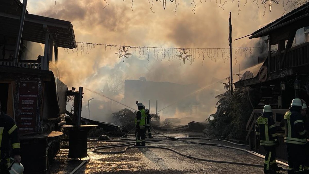 Nach Großbrand in "Pullman City": Hoffnung auf Wiederaufbau