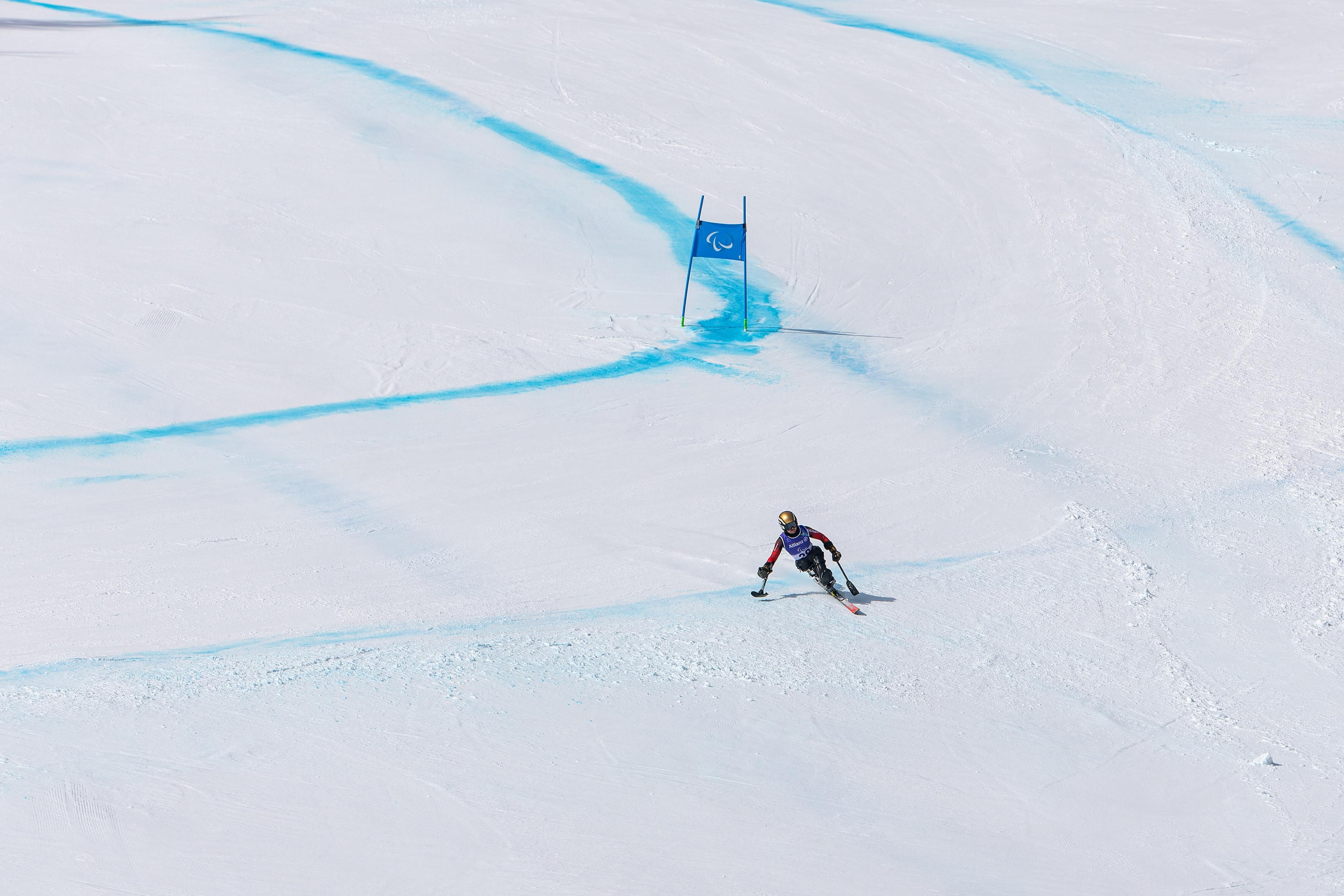 Anna-Lena Forster (Deutschland) in Aktion, nachdem sie nach einem Sprung ein Gate verpasst hatte und disqualifiziert wurde.