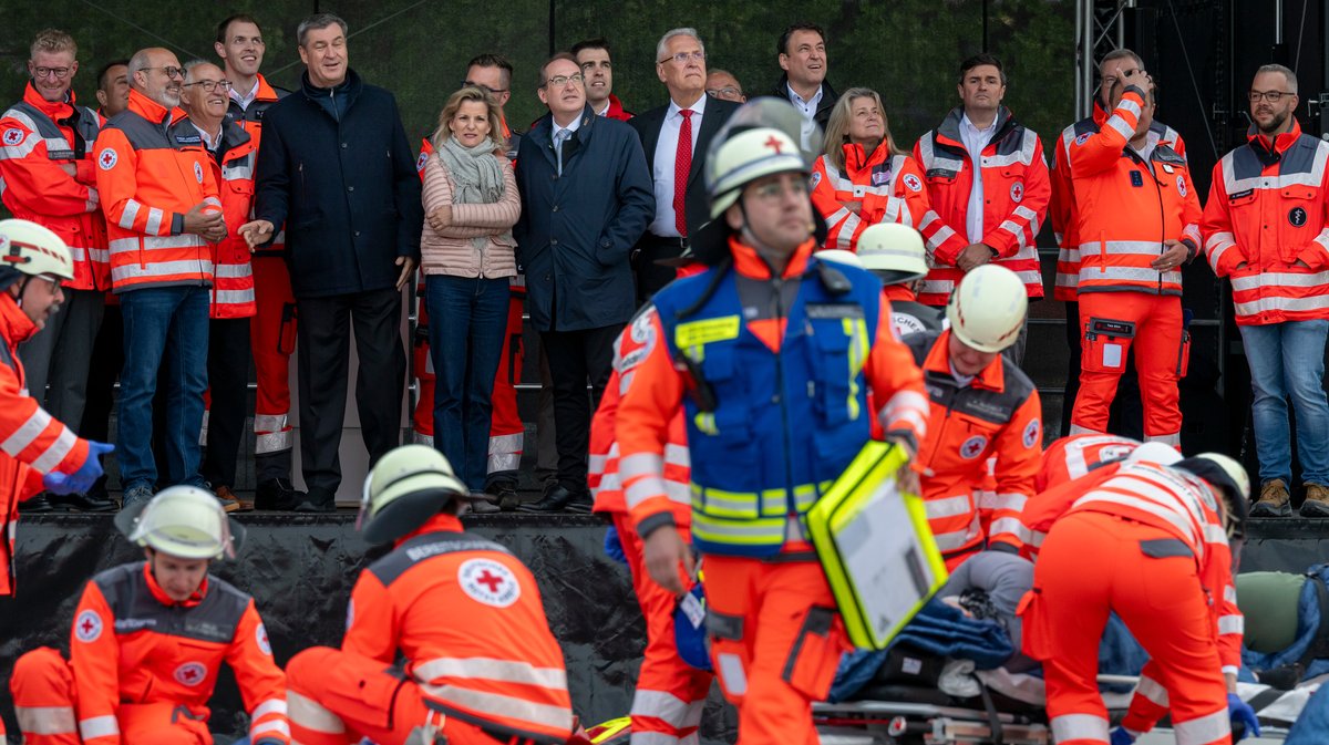 Lösung gesucht: Unterschiedliche Rechte für Feuerwehr und BRK