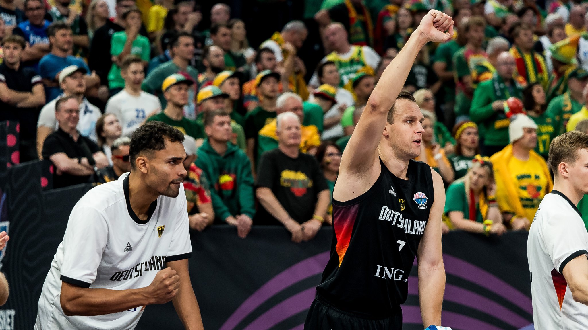 Oscar da Silva (l.) und Johannes Voigtmann | Bild: picture alliance / BEAUTIFUL SPORTS | BEAUTIFUL SPORTS/Wunderl Oscar da Silva (l.) und Johannes Voigtmann