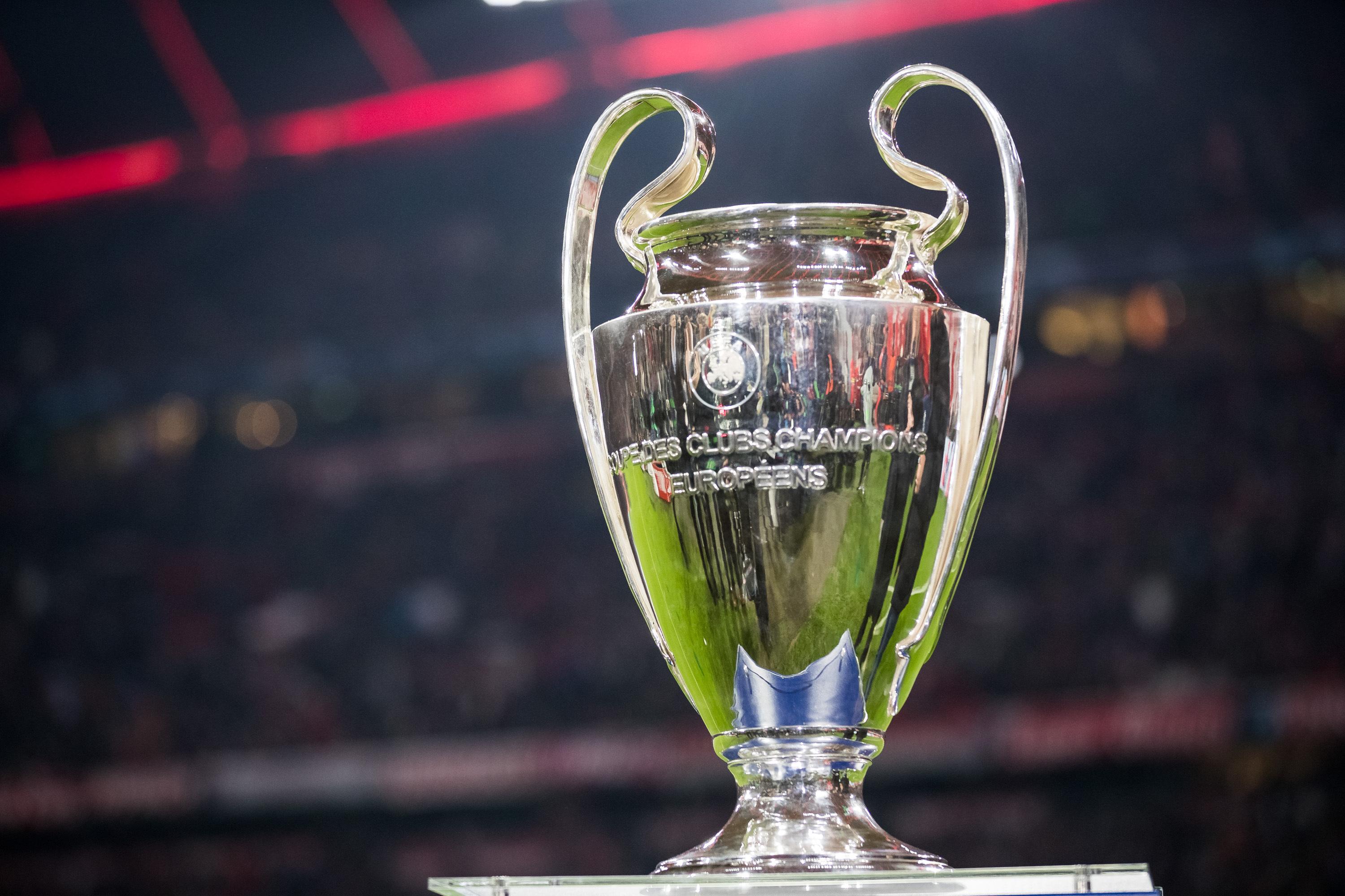 Champions-League-Pokal