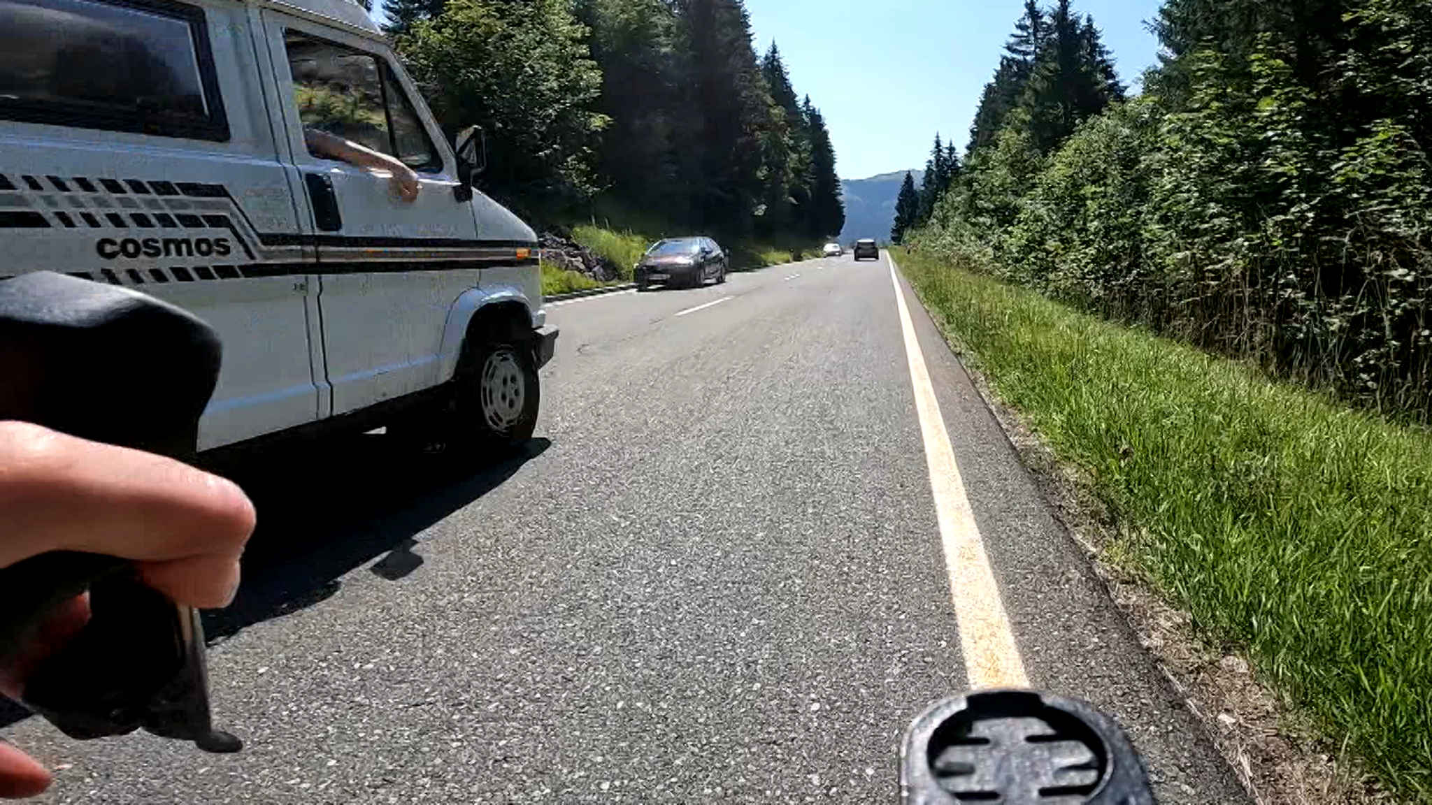 Rad, Motorrad und Auto: So hoch ist das Risiko auf Bergstraßen