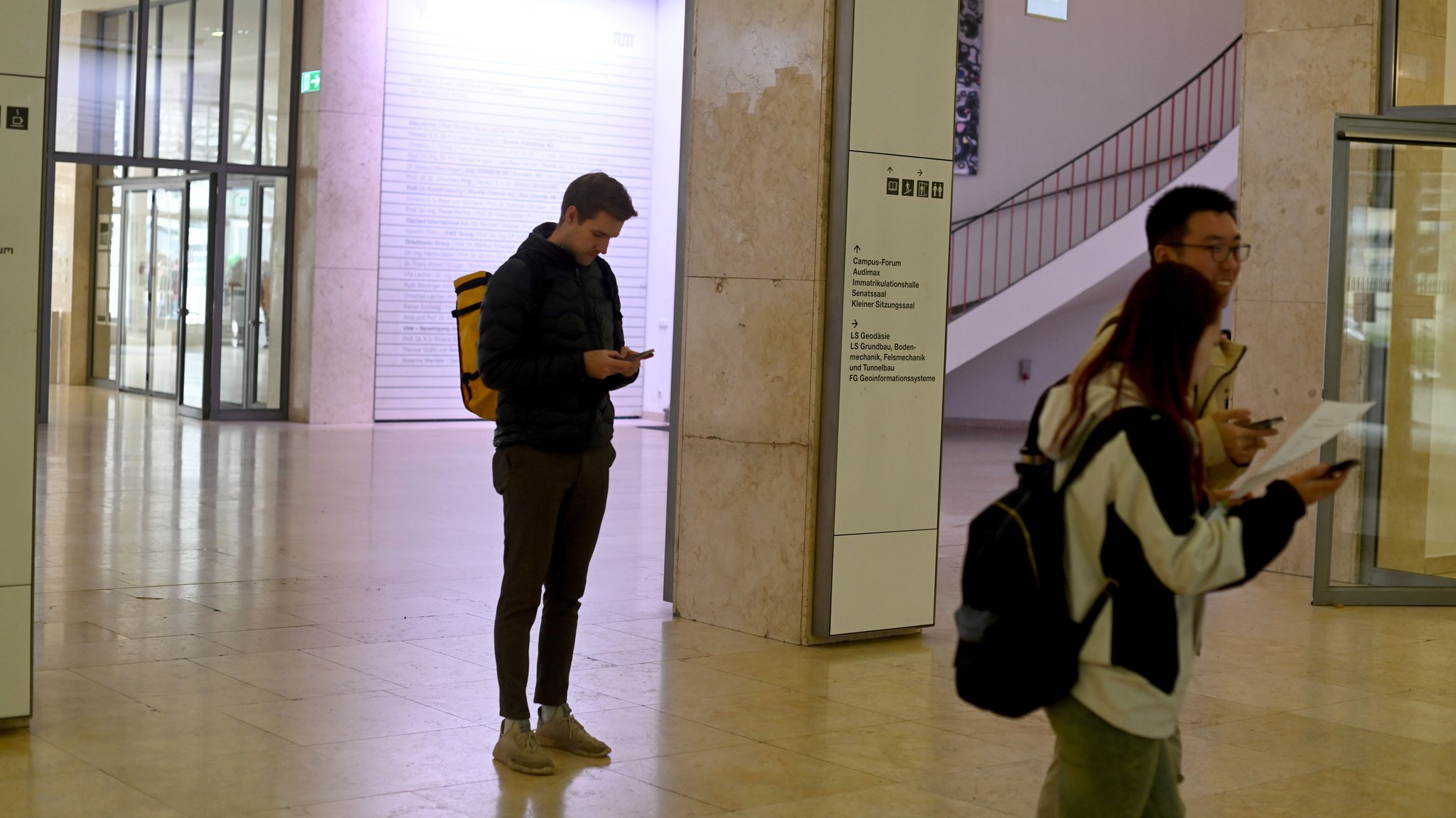 Semesterbeginn für die Studenten an der TU München, hier das TUM Gebäude in der Arcisstrasse,