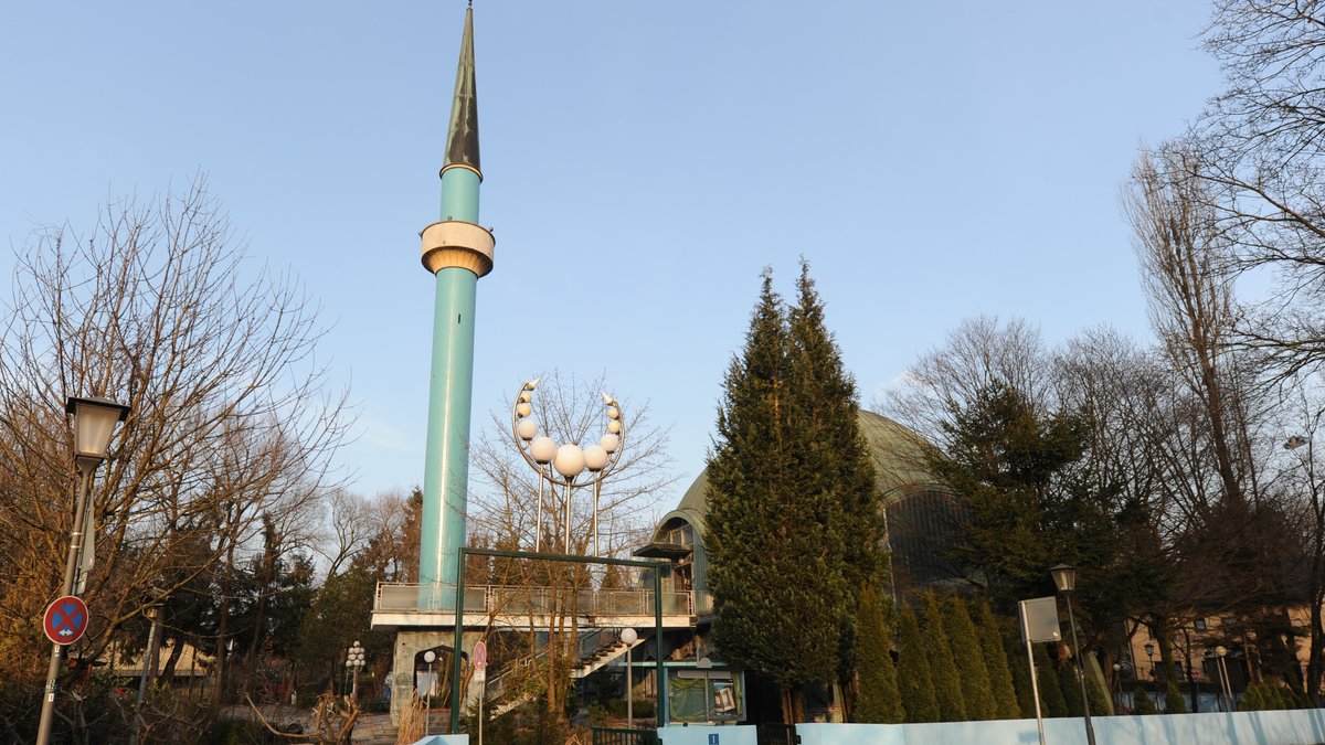 Blick auf das Islamische Zentrum München.