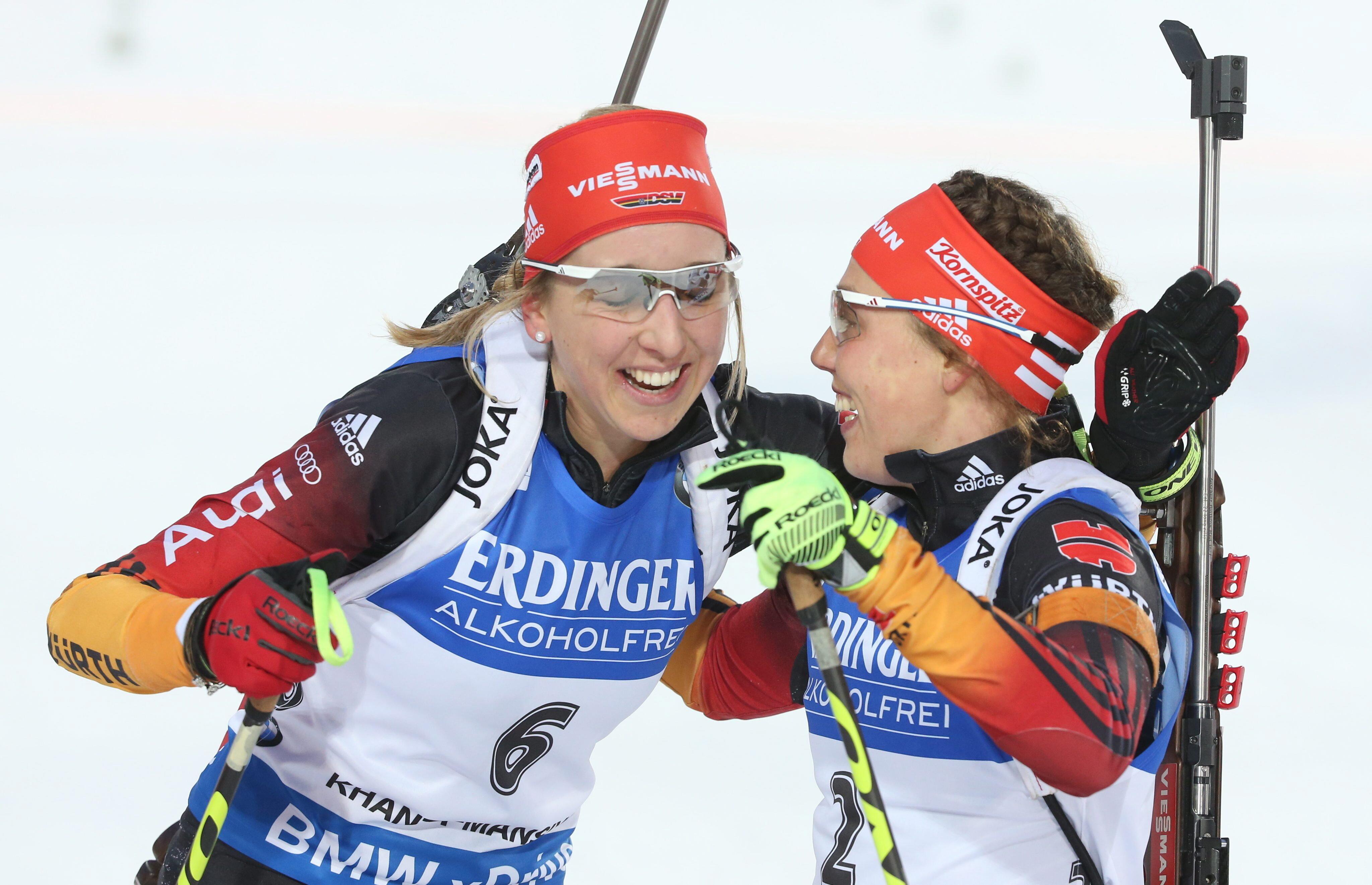 Franziska Preuß und Laura Dahlmeier 2015 