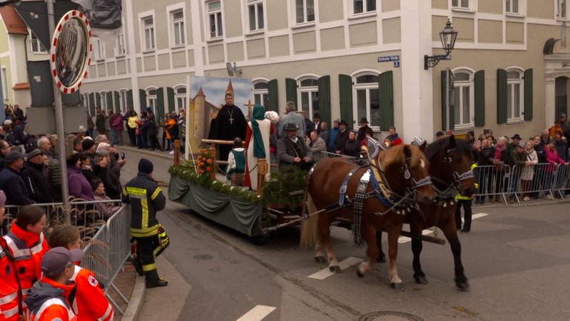 Leonhardiritt im schwäbischen Inchenhofen | Bild: BR Leonhardiritt im schwäbischen Inchenhofen