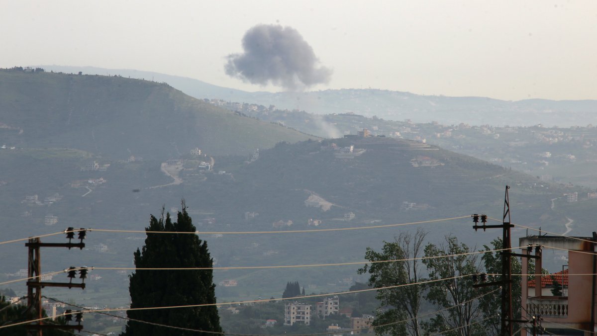 Rauchwolke nach einem israelischen Angriff auf Odaisseh (Archivbild vom 22. April)