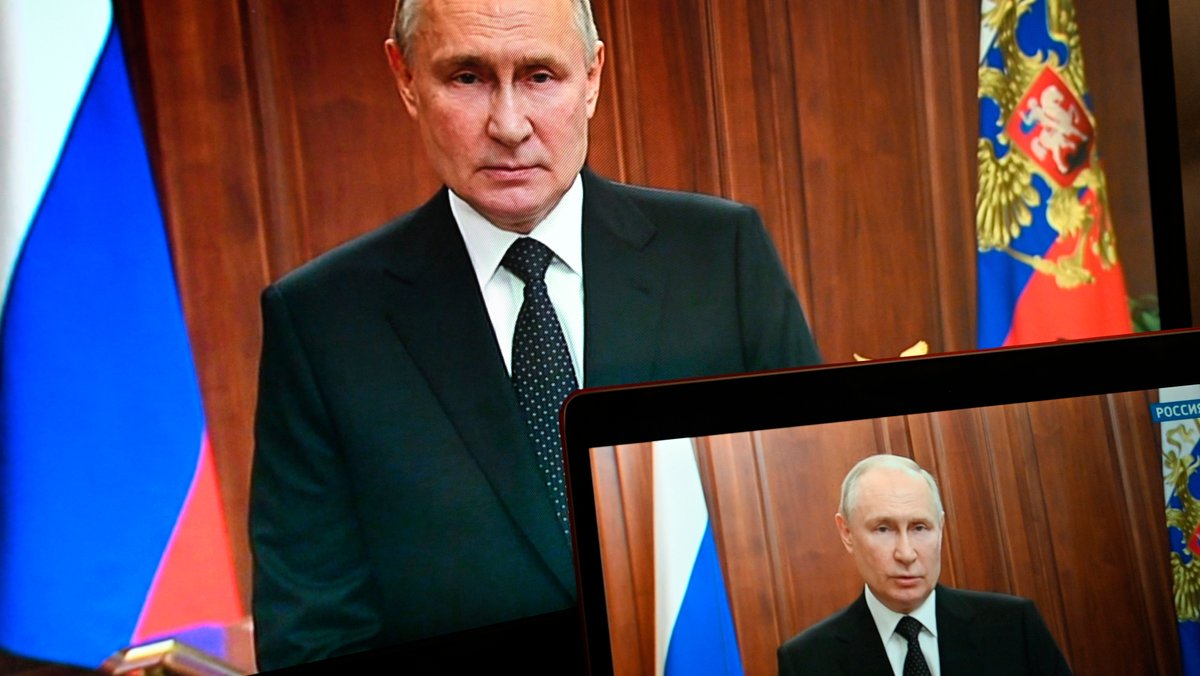 Russland-Experten sehen den Nimbus Wladimir Putins als unantastbarer Staatsführer beschädigt.