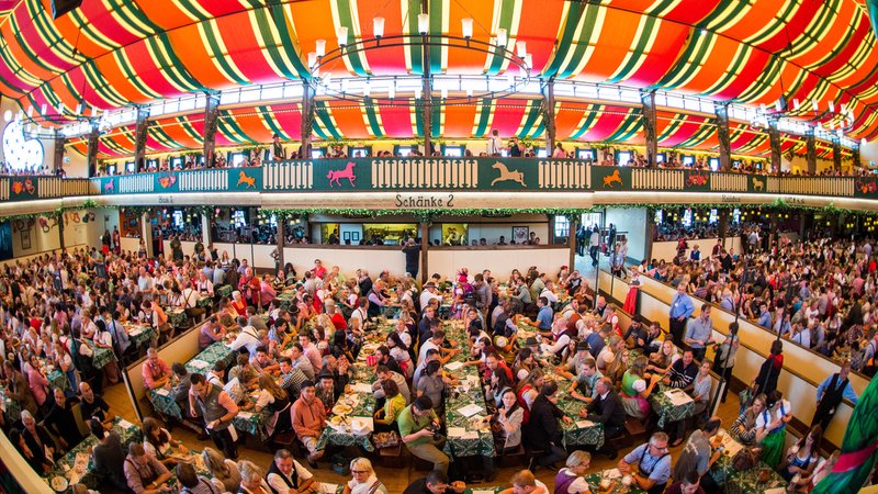 Marstall-Festzelt (Archiv) | Bild: picture alliance / dpa | Marc Müller Marstall-Festzelt (Archiv)