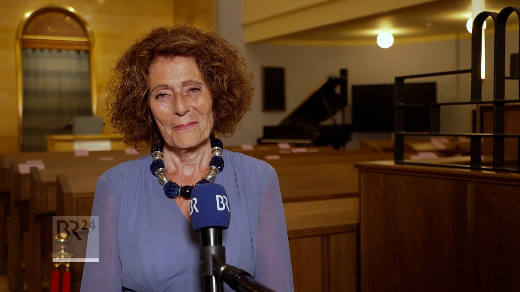 Ein mutiges Zeichen kommt heute aus München. Die Synagoge an der Reichenbachstraße drohte zu verfallen - aber ein Verein hat es geschafft, sie wiederzubeleben. 