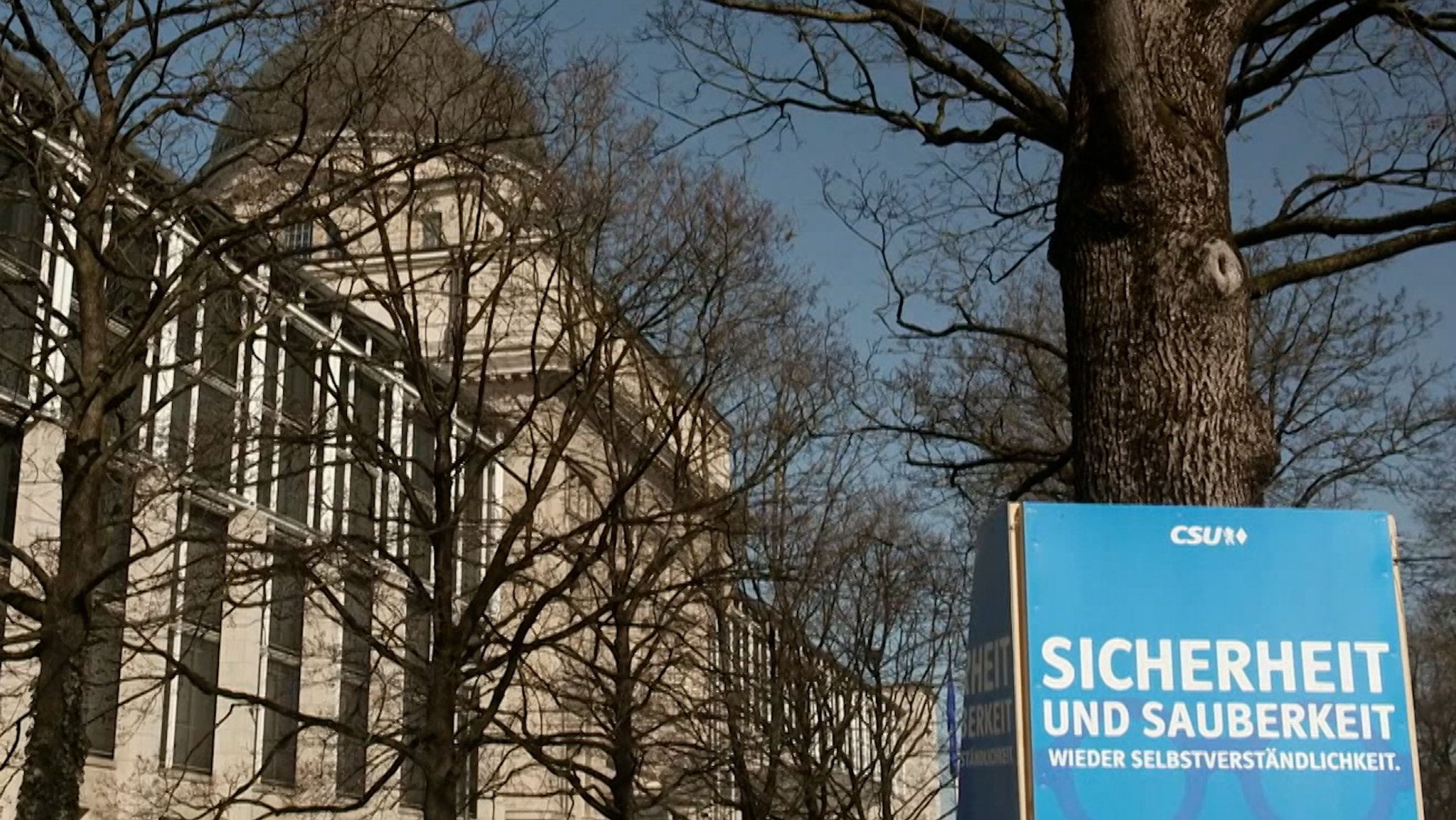 Blick auf die Bayerische Staatskanzlei. | Bild: BR Blick auf die Bayerische Staatskanzlei.