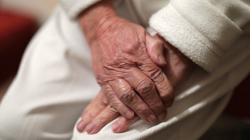 (Symbolbild) Demenz: Was hilft und was kann jeder tun? | Bild: picture alliance / empics | Yui Mok (Symbolbild) Demenz: Was hilft und was kann jeder tun?