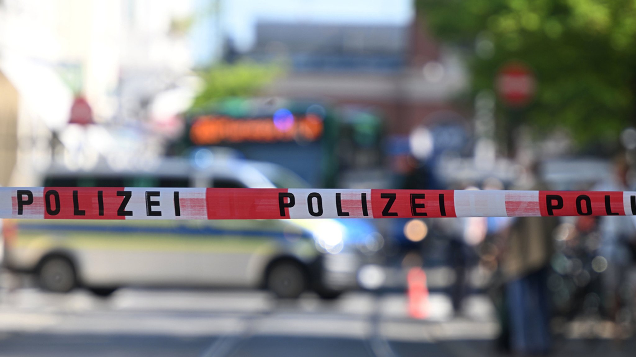 Zahl islamfeindlich motivierter Straftaten in Bayern steigt | Bild: dpa-Bildfunk/Felix Hörhager Zahl islamfeindlich motivierter Straftaten in Bayern steigt
