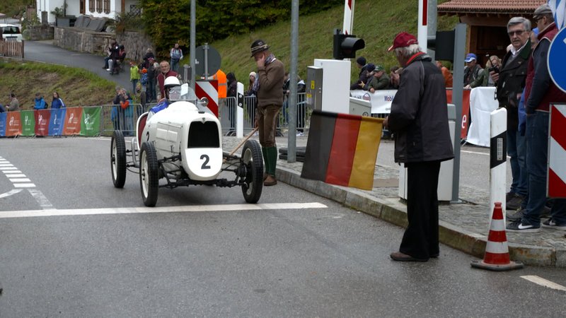 160 Oldtimer bei Bergfahrt um Edelweiß-Bergpreis 2024 mit dabei | Bild: BR 160 Oldtimer bei Bergfahrt um Edelweiß-Bergpreis 2024 mit dabei