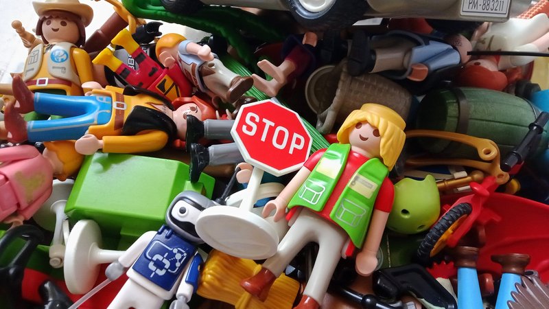 Symbolbild: Krise beim Spielwarenhersteller Playmobil. | Bild: picture alliance/dpa/MAXPPP | B. Romankiewicz Symbolbild: Krise beim Spielwarenhersteller Playmobil.