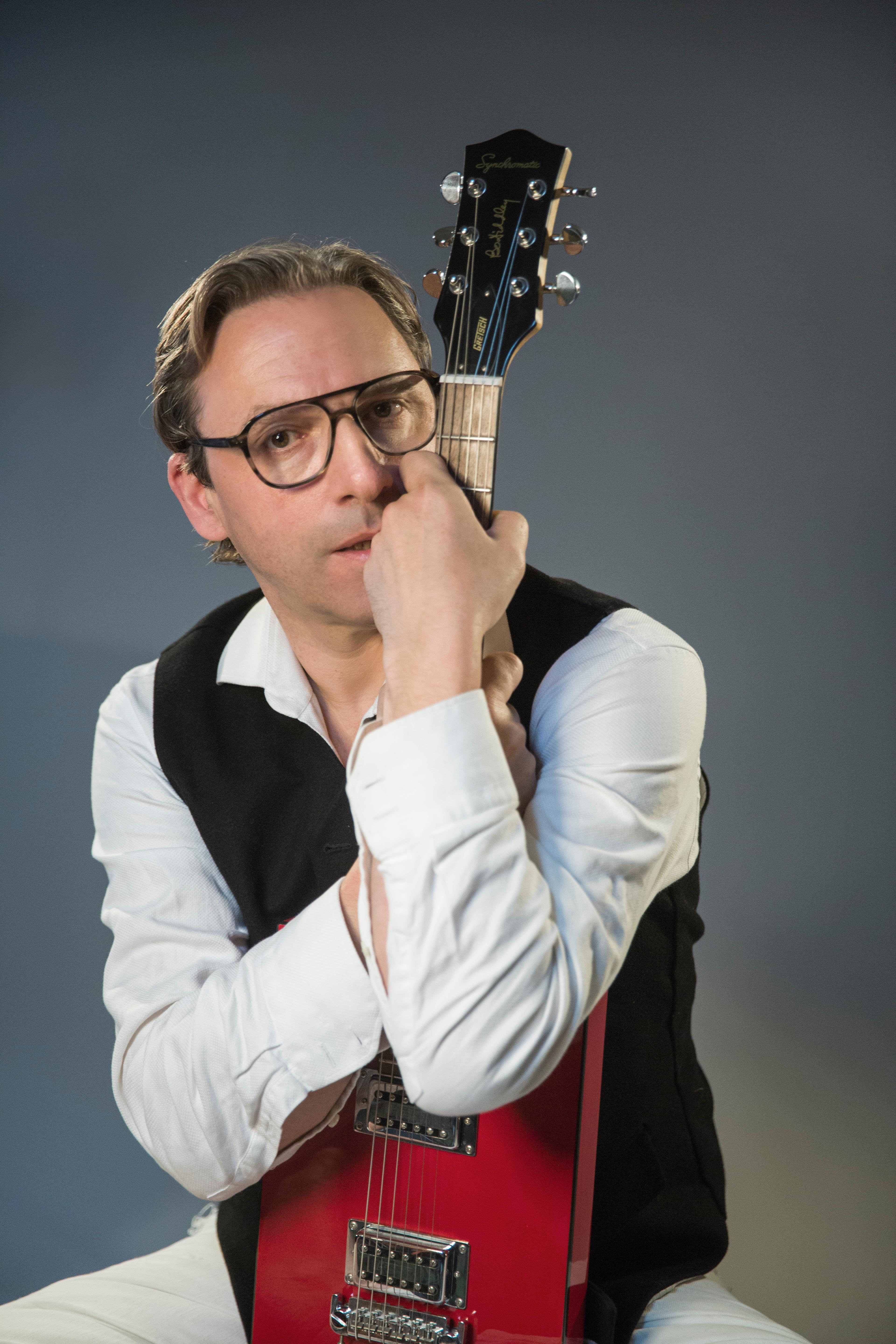 Wandelt zwischen Schlager und Punk: Rocko Schamoni