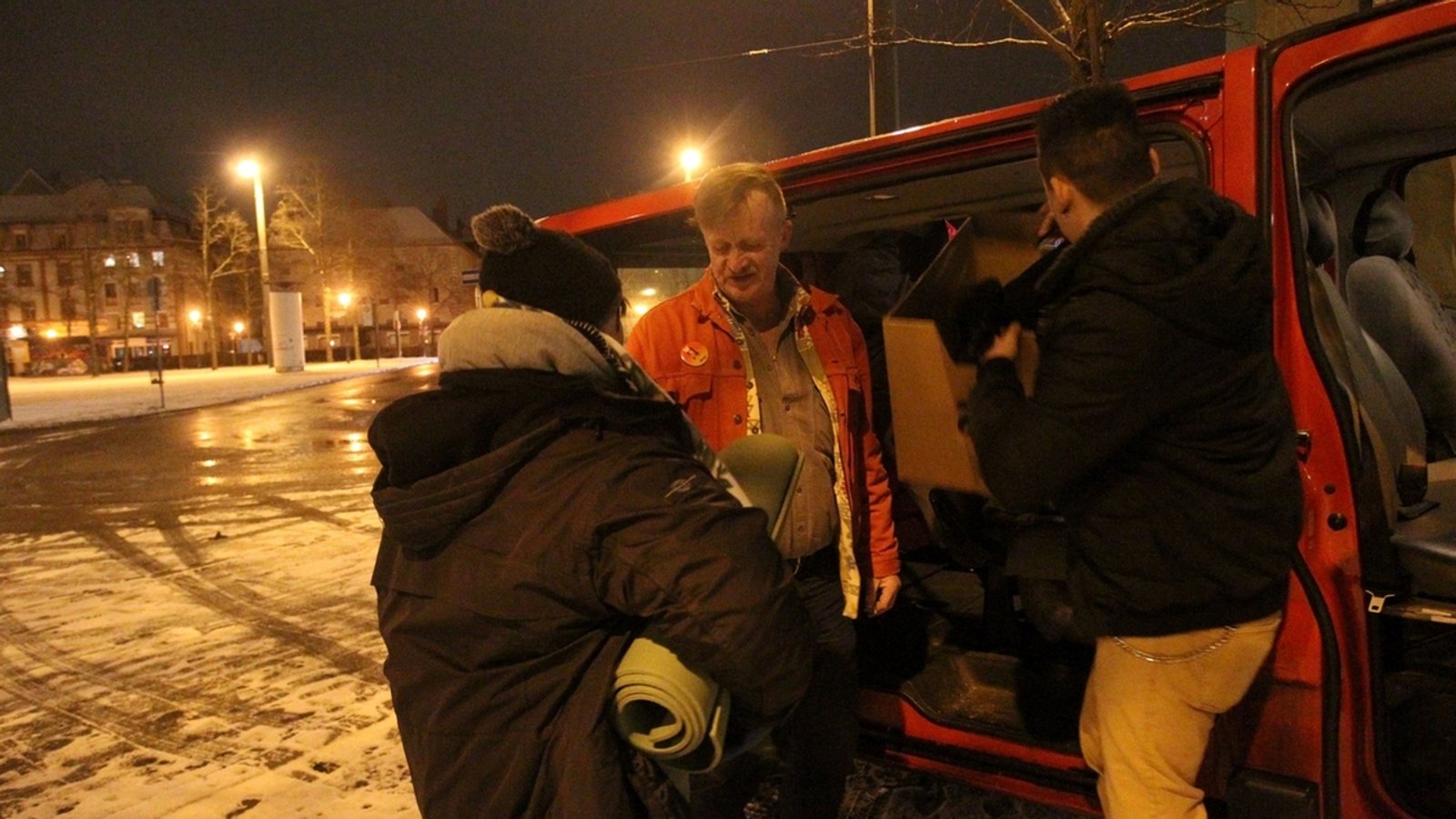 Kältebus hilft Obdachlosen in Augsburg