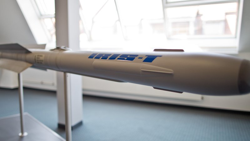 Die Luft-Luft-Rakete Iris-T des Industrie- und Rüstungskonzerns Diehl 