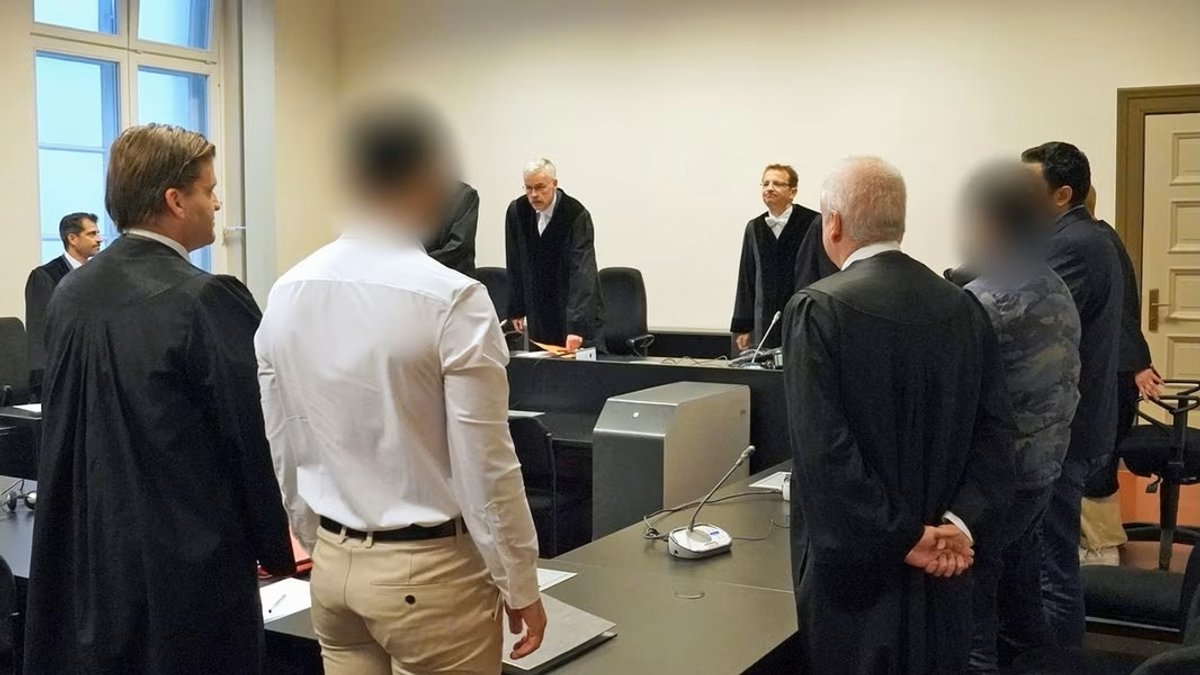 Terrorprozess in Hamburg: Der Kemptner Angeklagte schweigt