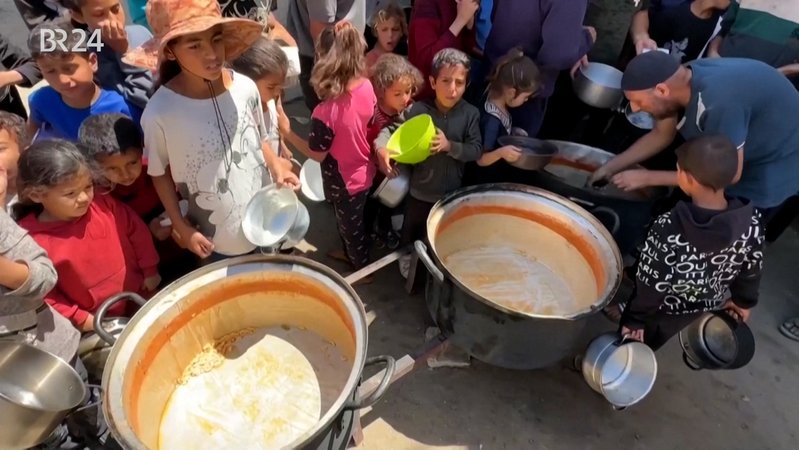 Im Video: Humanitäre Krise in Gaza spitzt sich zu | Bild: Bayerischer Rundfunk 2025 Im Video: Humanitäre Krise in Gaza spitzt sich zu