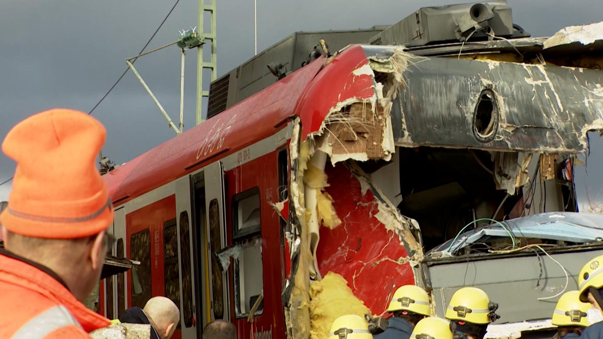 Archivbild: Rettungsarbeiten nach dem Unglück