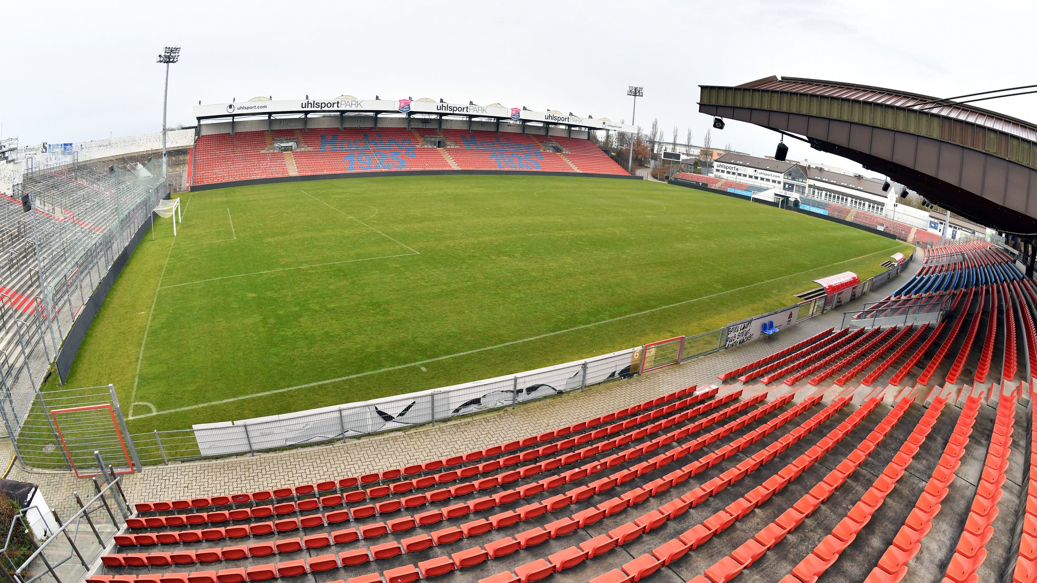 Sportpark Unterhaching | Bild: picture alliance/dpa | Jens Niering Sportpark Unterhaching