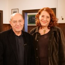 Mit Luise Kinseher und Gregor Gysi | Bild: A.H. Schroll