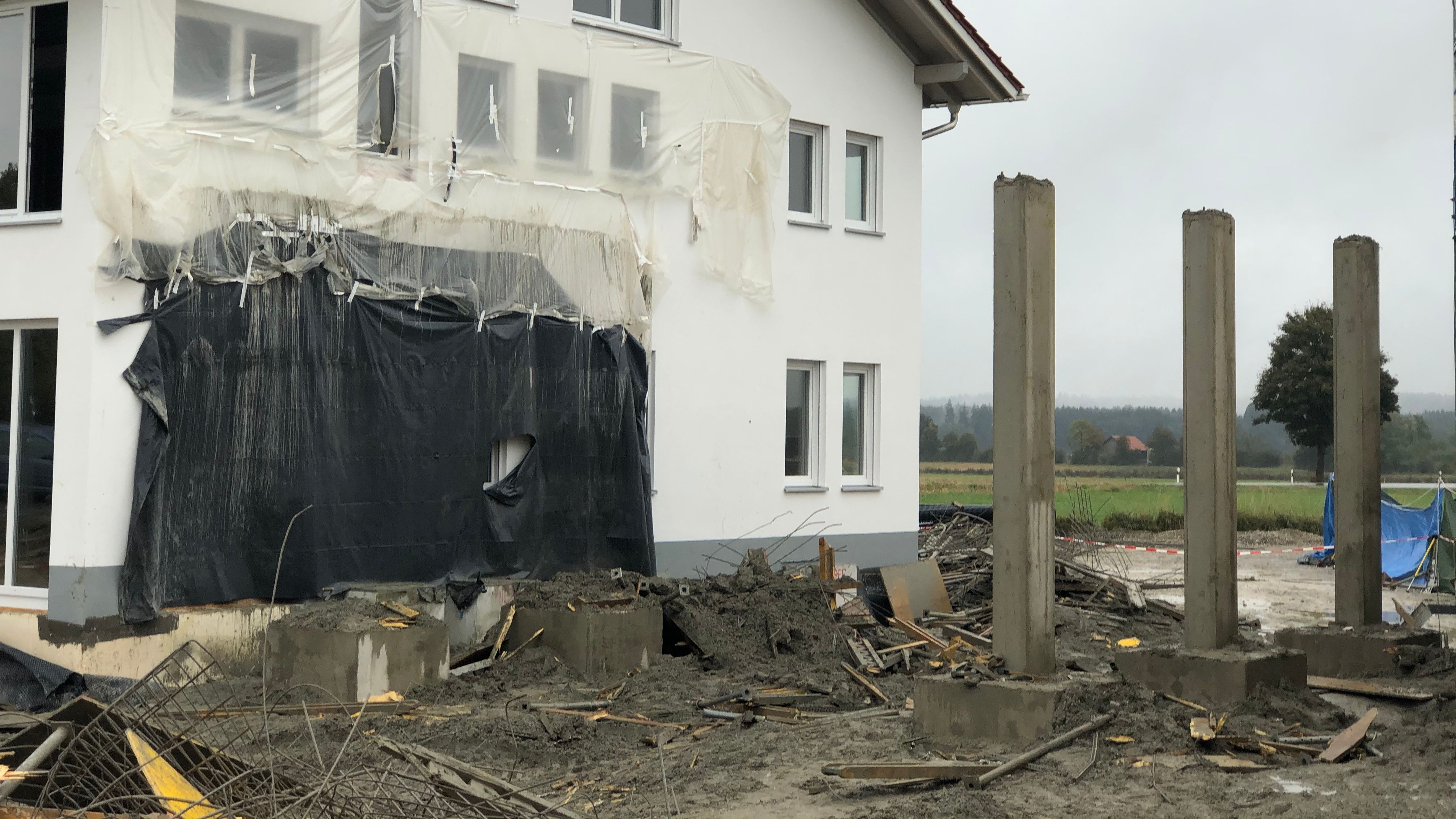 Vier Tote Bei Unfall Auf Baustelle In Denklingen Br24