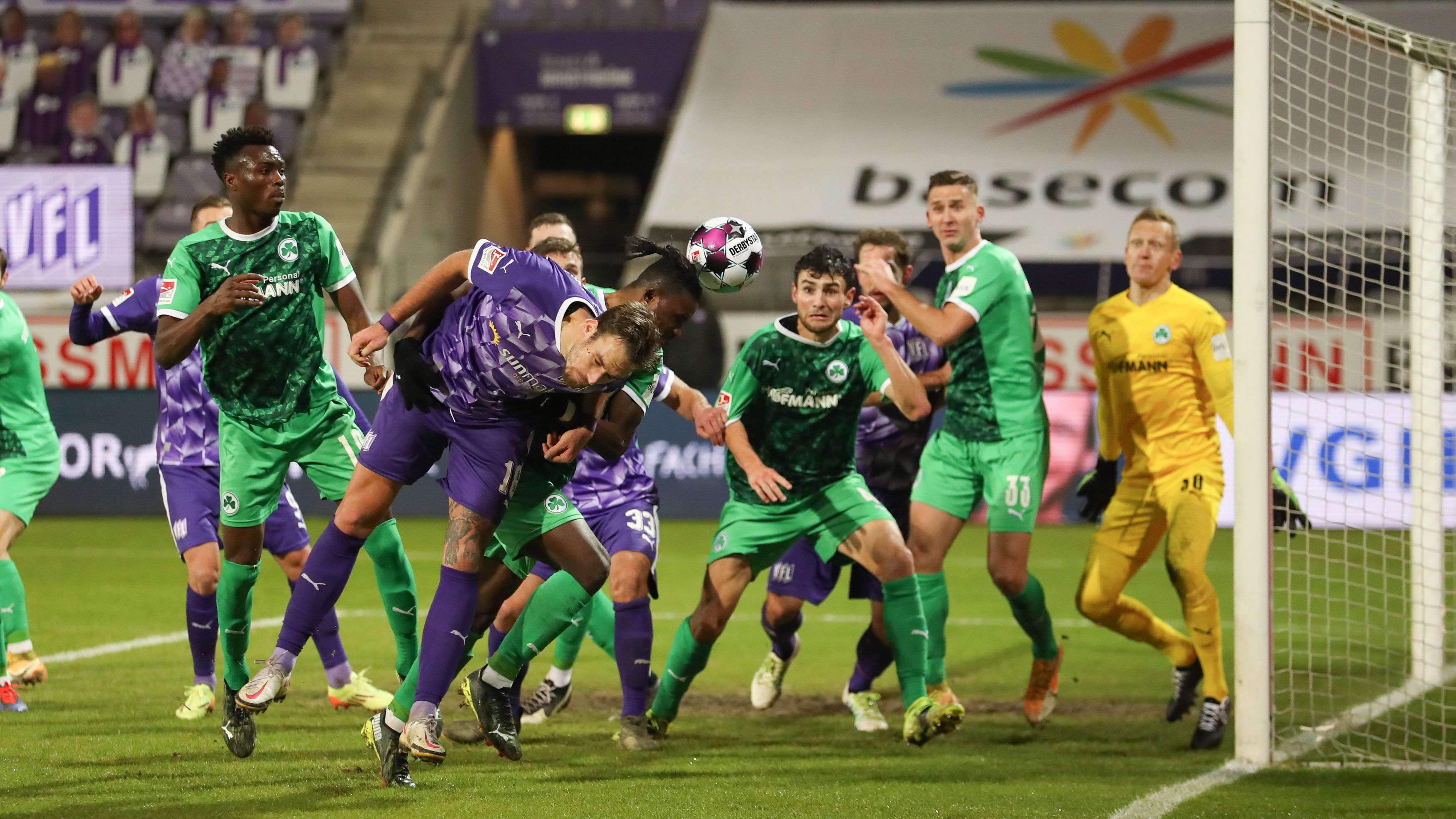 Die SpVgg Greuther Fürth bleibt im Aufstiegsrennen BR24