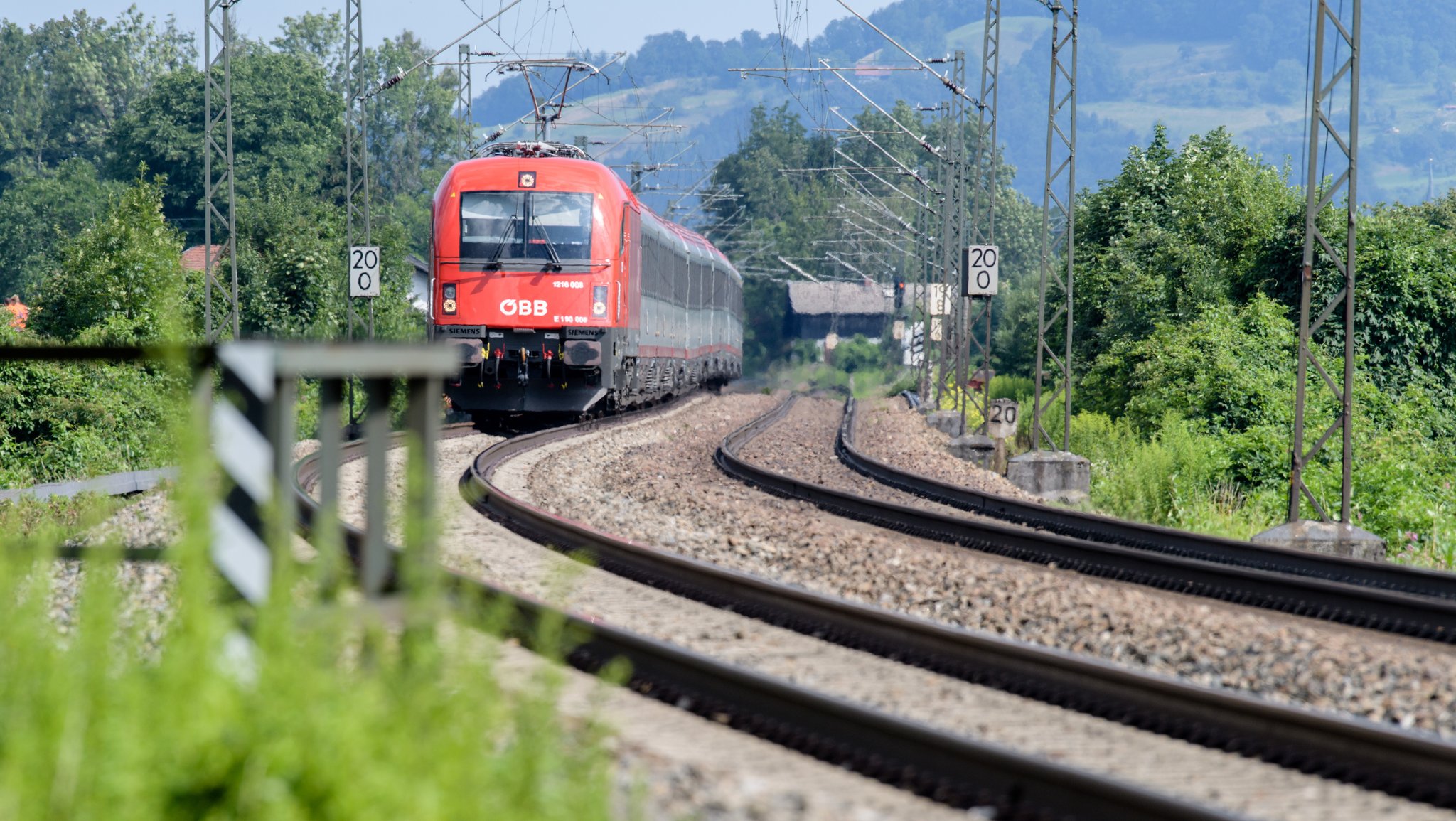 Flintsbach: Bahnstrecke durch das Inntal 