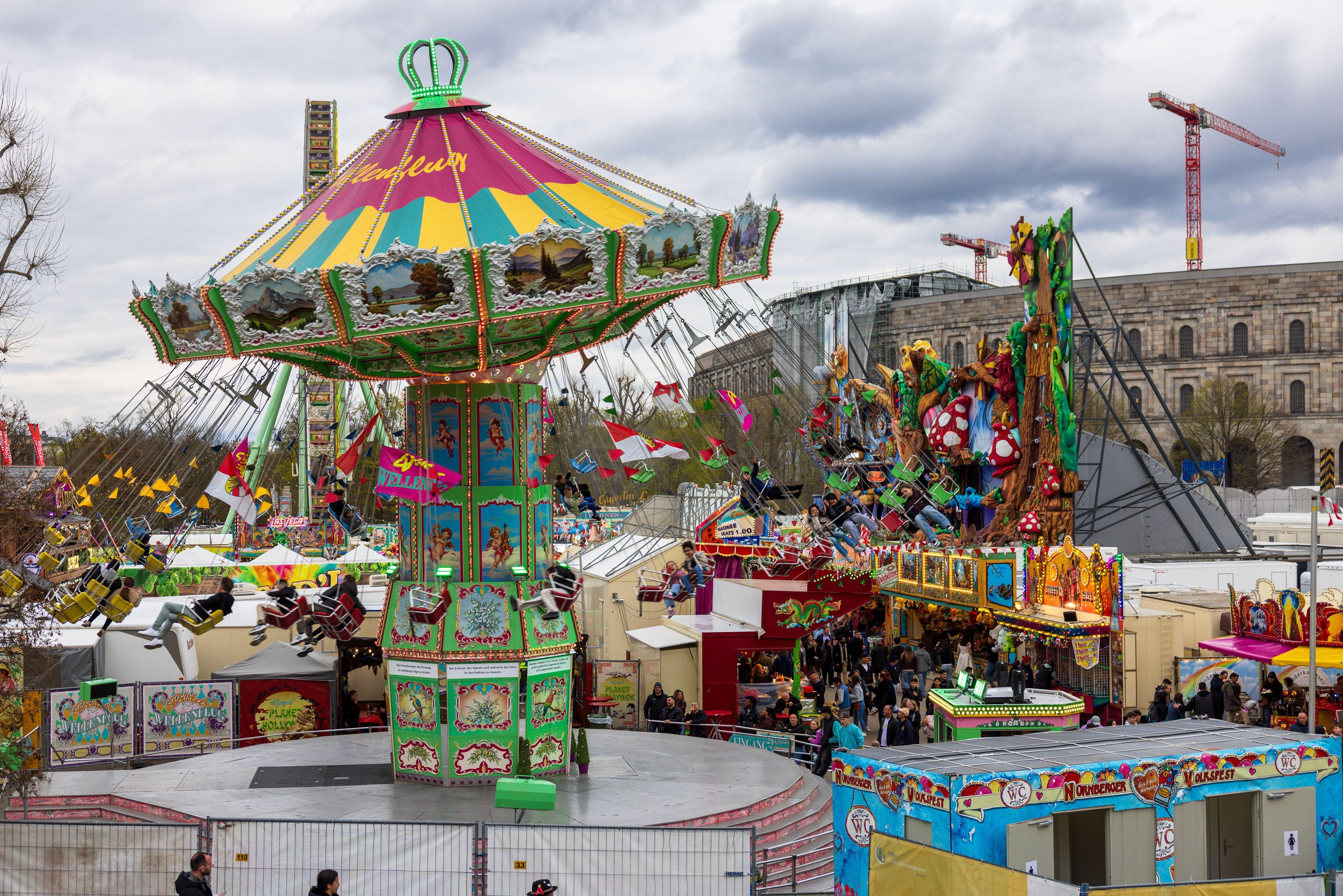 Who has Bavaria's second largest folk festival?