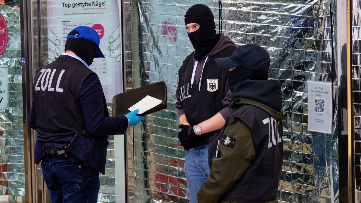 Großrazzia in Nagelstudios – auch in Bayern