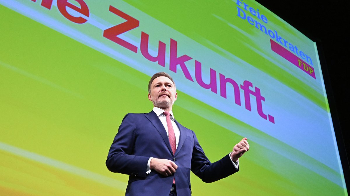 Christian Lindner, Bundesvorsitzender der FDP, spricht beim Dreikönigstreffen der FDP