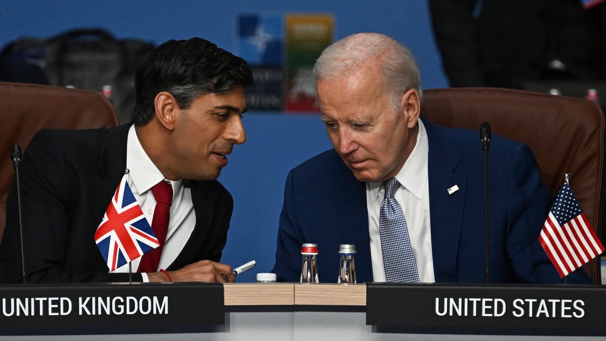 Der britische Premier Rishi Sunak und US-Präsident Joe Biden im Gespräch