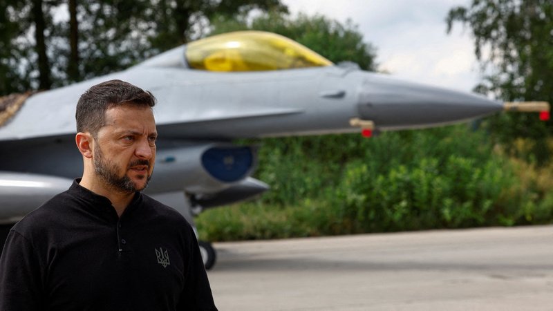 Selenskyj: Ukraine setzt erste F-16-Kampfjets ein | Bild: Reuters/Valentyn Ogirenko Selenskyj: Ukraine setzt erste F-16-Kampfjets ein