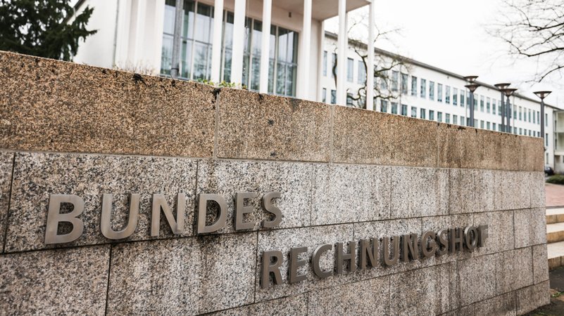Der Sitz des Bundesrechnungshofs in Bonn. | Bild: dpa-Bildfunk/Oliver Berg Der Sitz des Bundesrechnungshofs in Bonn.