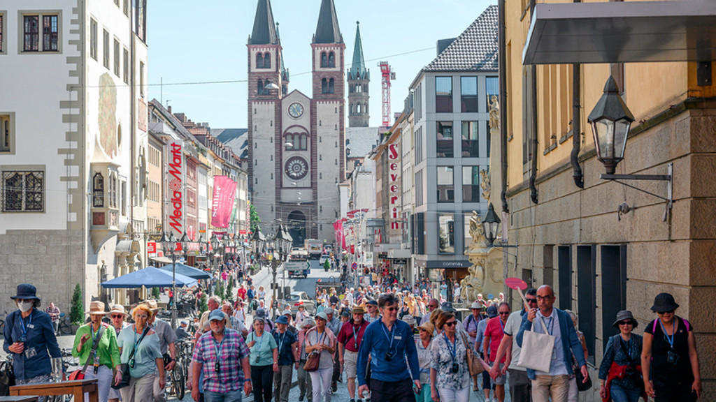 Touristen gibt's in Würzburg, Personal in der Tourismusbranche dagegen kaum.