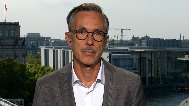 ARD-Terrorismusexperte Michael Götschenberg zu Nord-Stream-Anschlag | Bild: BR ARD-Terrorismusexperte Michael Götschenberg zu Nord-Stream-Anschlag