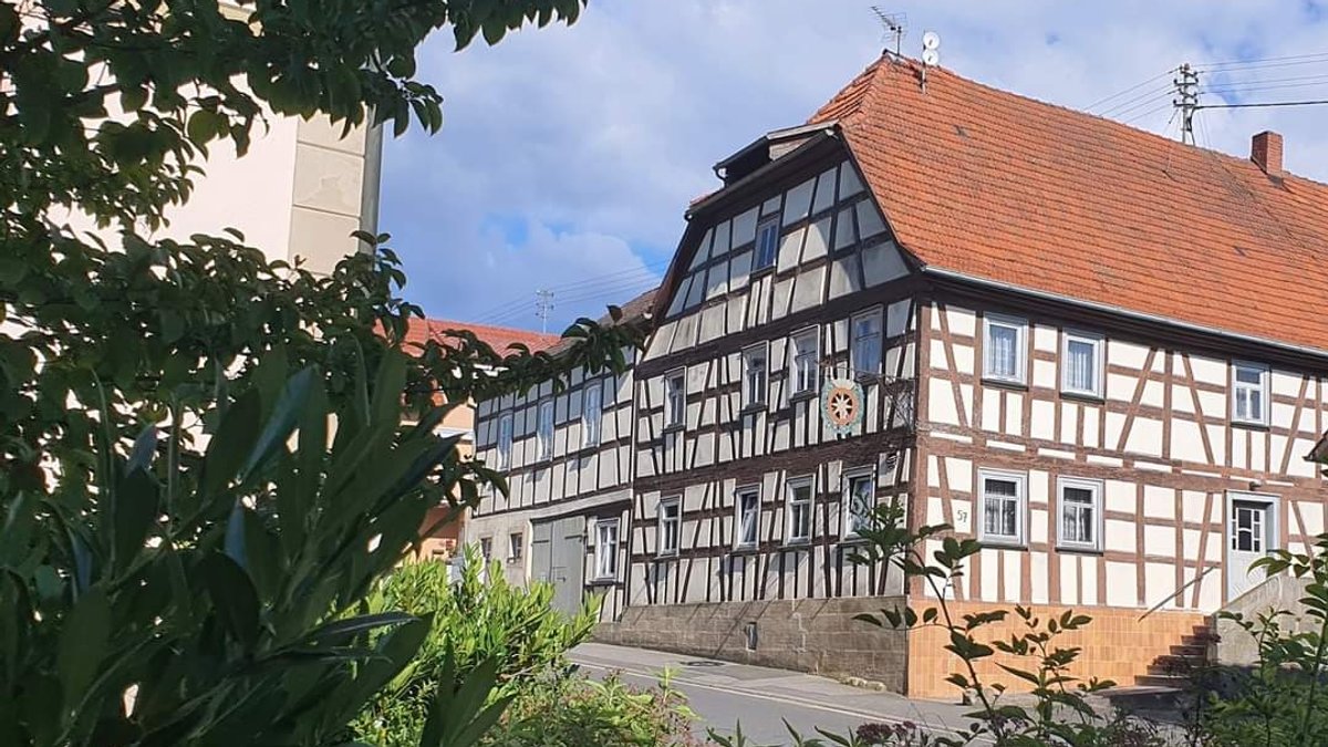 Das „Gasthaus zum Goldenen Stern“  im Bundorfer Ortsteil Schweinshaupten